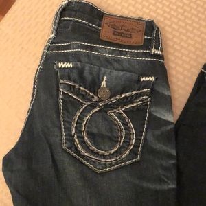 Big star Jenna skinny jeans hold for Zoe